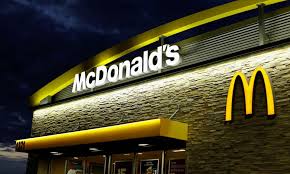 Осіння новинка в McDonald’s — лате з маршмелоу та чорничний пиріг