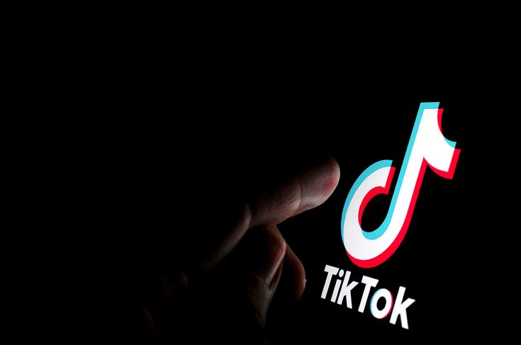 Надмірний скролінг у TikTok та Instagram Reels шкодить когнітивним функціям: нове дослідження TikTok та Instagram Reels