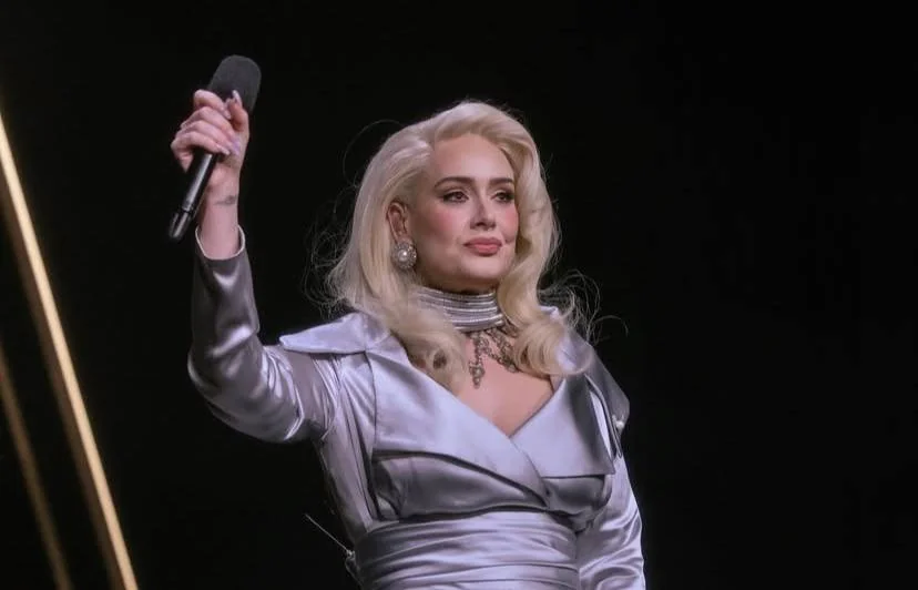 Адель вперше зіграє у фільмі Тома Форда – екранізації роману Енн Райс «Плач до небес» Адель дебютує в кіно у фільмі Тома Форда «Плач до небес»