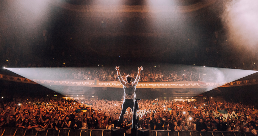 Документальний фільм «Океан Ельзи: Спостереження Шторму» – рекордні збори, трейлер і допомога військовим «Океан Ельзи: Спостереження Шторму» — фільм, що вразив країну