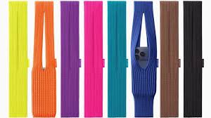 iPhone Pocket за $230: чому “обрізана шкарпетка” спричинила скандал