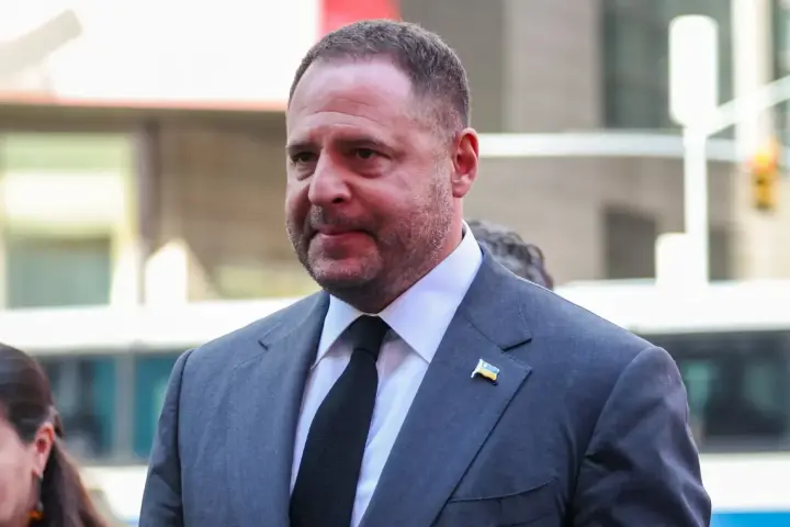 Єрмак відставка: чому Зеленський звільнив голову ОП