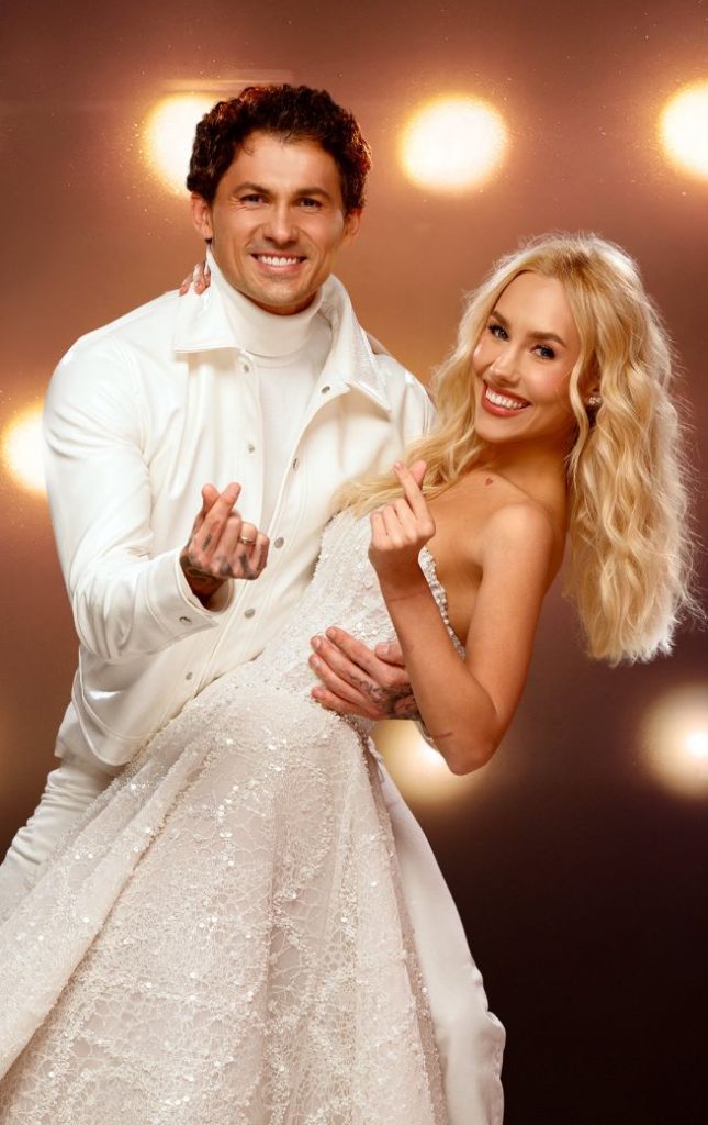 Розкішні образи зірок у спецвипуску «Танців з зірками»