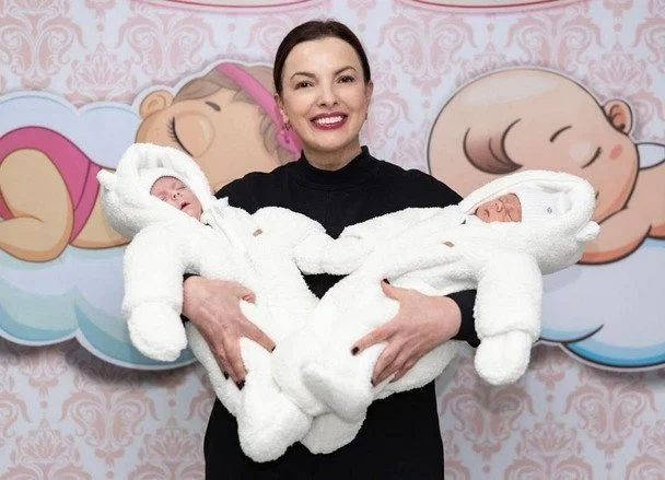 Племінниця Ротару народила близнюків: непрості пологи й фото