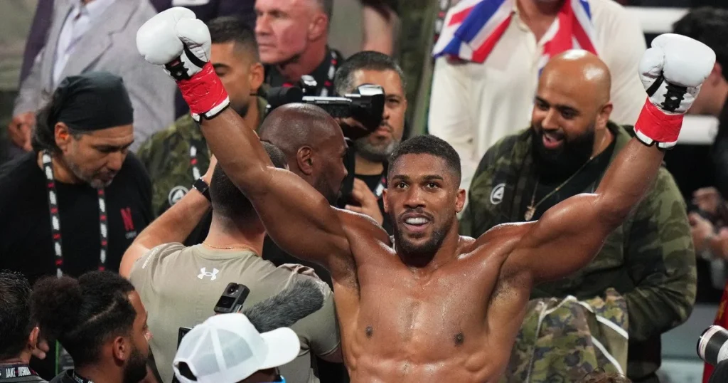 Ентоні Джошуа потрапив у смертельну ДТП в Нігерії