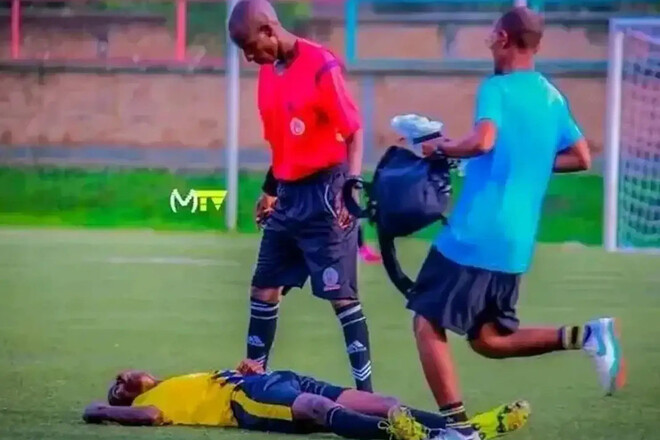 Трагедія на полі смерть футболіста з Бурунді