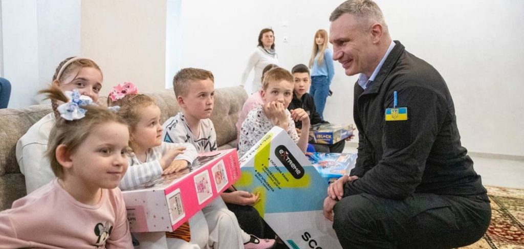 Канікули у школах, вишах і профтехах Києва триватимуть до 1 лютого: причина і що далі