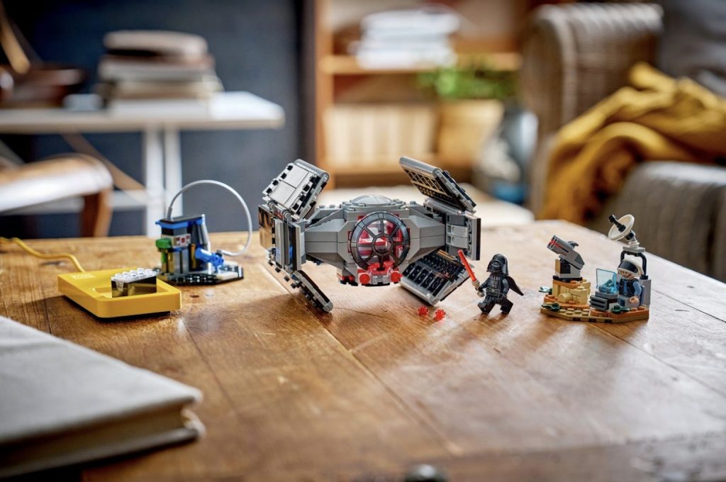 Як працює LEGO SMART Play™ , ціни та коли вийдуть перші набори Star Wars