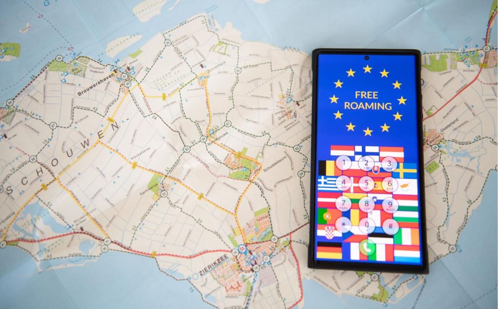 Роумінг як удома: що означає вступ України до зони ЄС