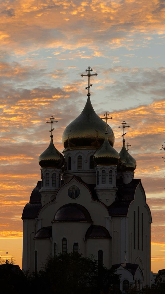 Церковний календар на квітень 2026: головні свята, пости і поминальні дні