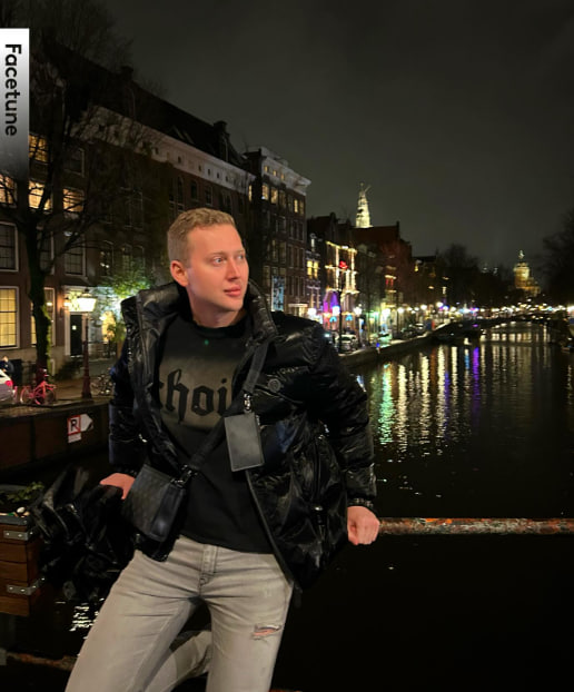 Novo Medical Center у Львові відмовив в обслуговуванні блогеру Олексію Мироненку через російську і мат