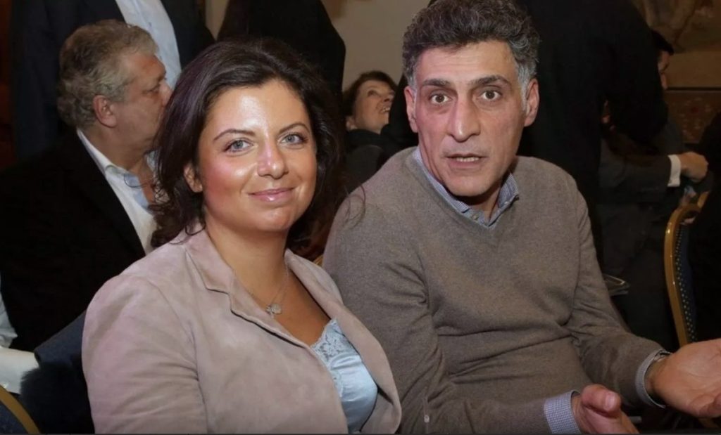 Симоньян заявила, що її дитина невиліковно хвора Симоньян заявила, що її дитина невиліковно хвора