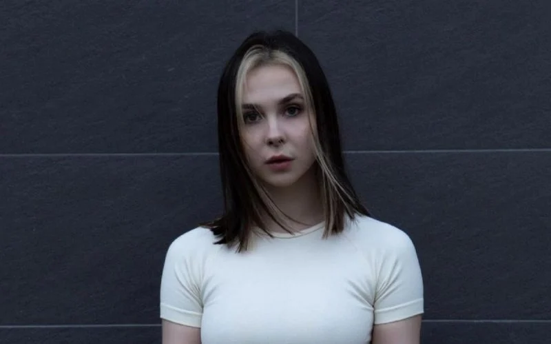 Українка-блогерка Di.rubens затримана в Пітері: що на відео затримання і як сплив скандал 2021 Українка-блогерка Di.rubens затримана в Пітері: що на відео затримання і як сплив скандал 2021