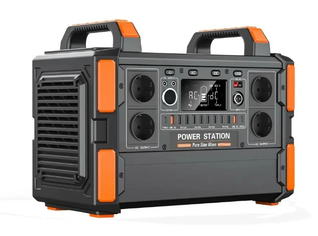 Зарядна станція vs інвертор з АКБ: що вигідніше, безпечніше і зручніше 