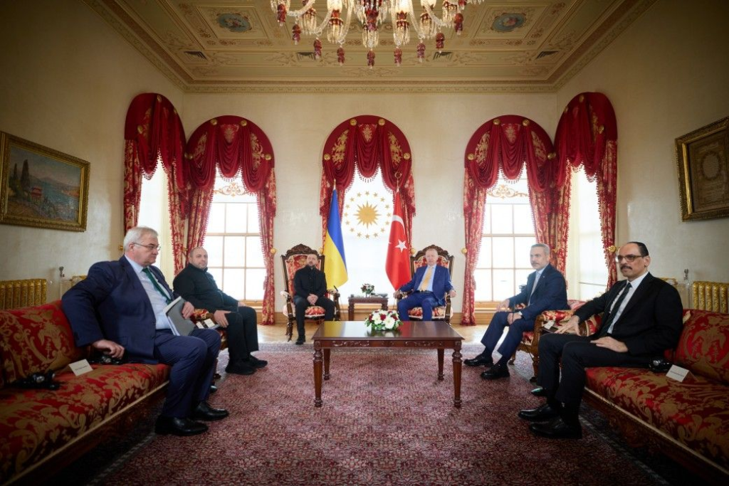 Стамбул став майданчиком важливих переговорів: Зеленський зустрівся з Ердоганом і Варфоломієм