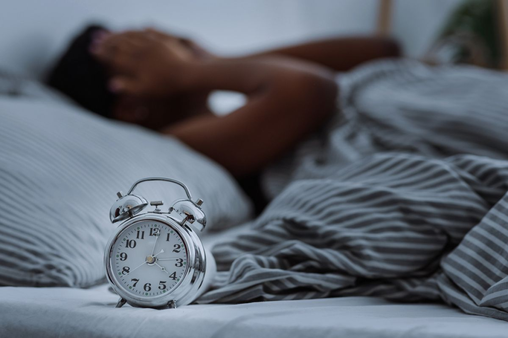 Чому навесні постійно хочеться спати: дефіцити чи перевтома