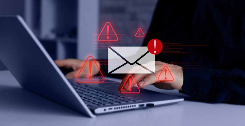 Як захистити телефон від шахраїв у месенджерах і SMS