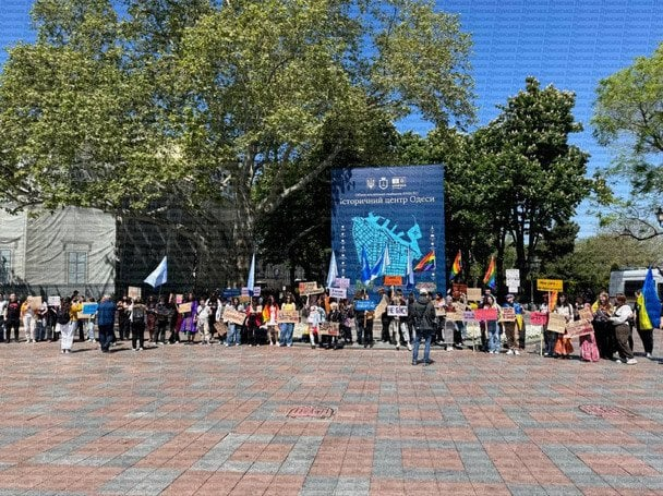 Протест ЛГБТ в Одесі: що сталося в центрі міста і чому поліція посилила заходи безпеки