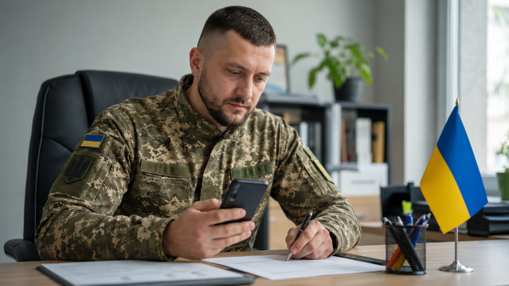 Військові можуть подавати заявки на нові контракти через «Армія+»: як це зробити
