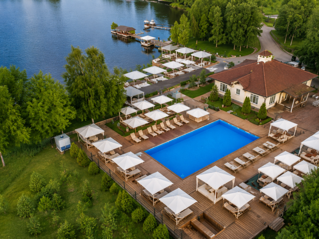 Де відпочити біля води під Києвом: пляжі, озера і бази