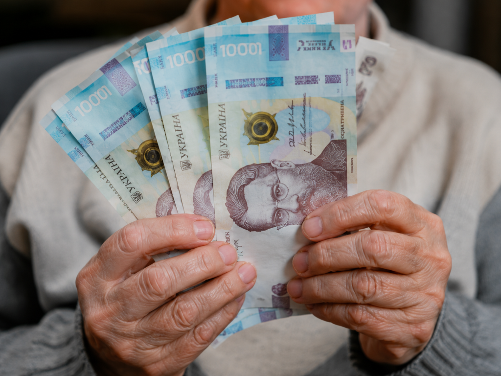 Пенсія понад 20 тисяч гривень уже в липні: хто отримає такі виплати