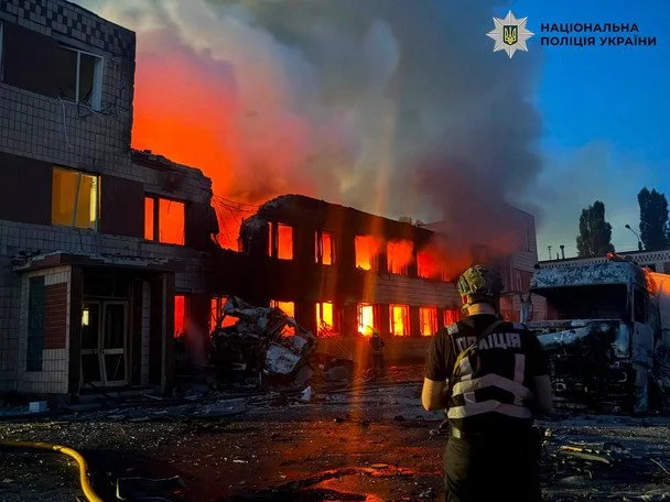 Нічна атака РФ на Україну 16 липня: двоє загиблих у Києві, пожежі та пошкодження в регіонах