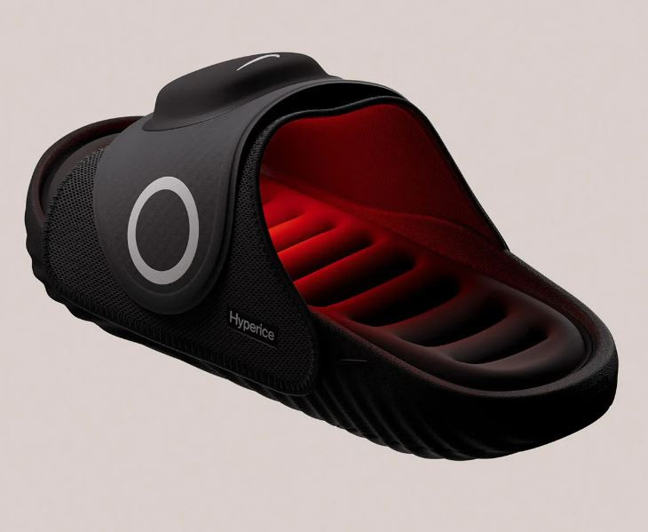 Nike представила «розумні» капці Air Zoom Hyperslide з підігрівом і масажем