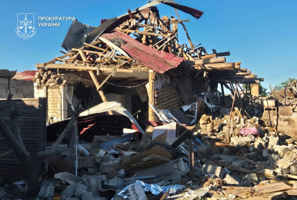 Російська ракета вбила багатодітну родину під Кривим Рогом: будинок зруйновано вщент