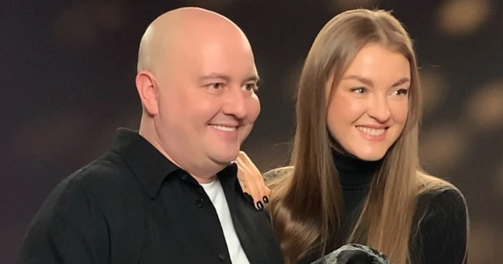 Юрій Ткач після кризи у шлюбі вдруге освідчився молодшій на 8 років дружині: що врятувало родину