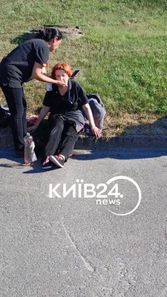 Росія атакувала ТРЦ у Кривому Розі: 16 загиблих, 130 постраждалих, людей шукають під завалами