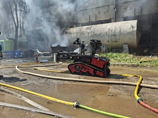 У Львові на території заводу «Іскра» спалахнула пожежа: кількість загиблих зросла