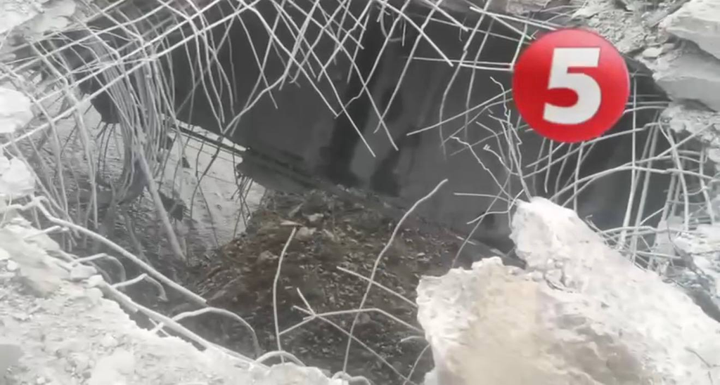 Росія вдарила балістикою по Південному мосту в Києві: що відомо про руйнування та рух транспорту